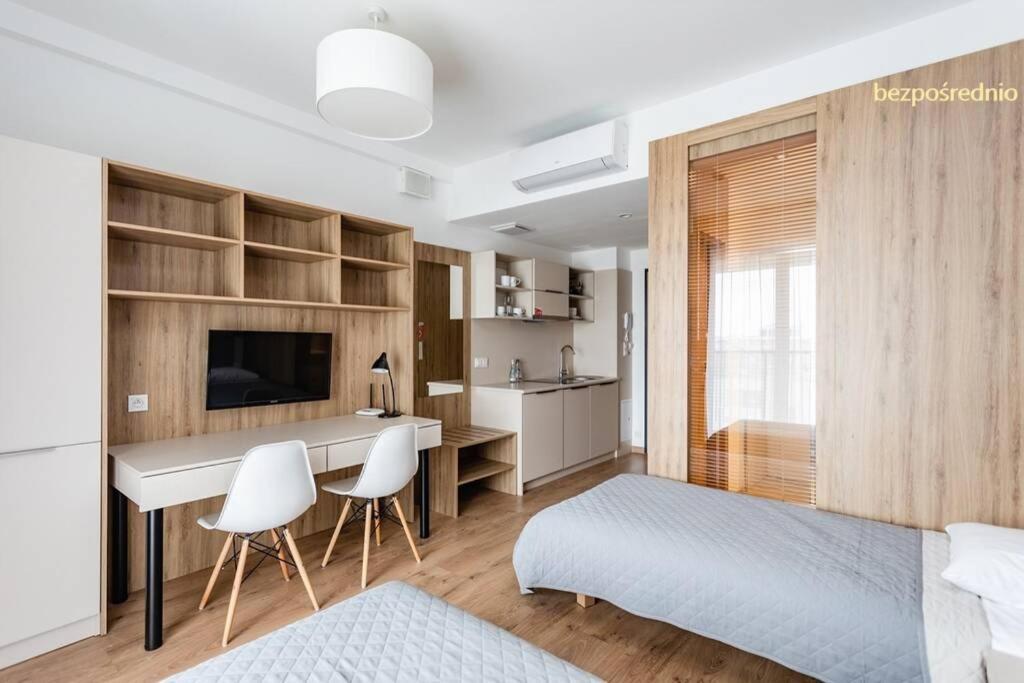 Apartament W Warszawie Dedykowany Parking Podziemny W Cenie, Wifi, Blisko Centrum New Apartment In Warsaw Finished To A High Specification Fitted Out To A High Standard On The 7Th Floor, Wifi, Underground Parking Price Included Exterior foto